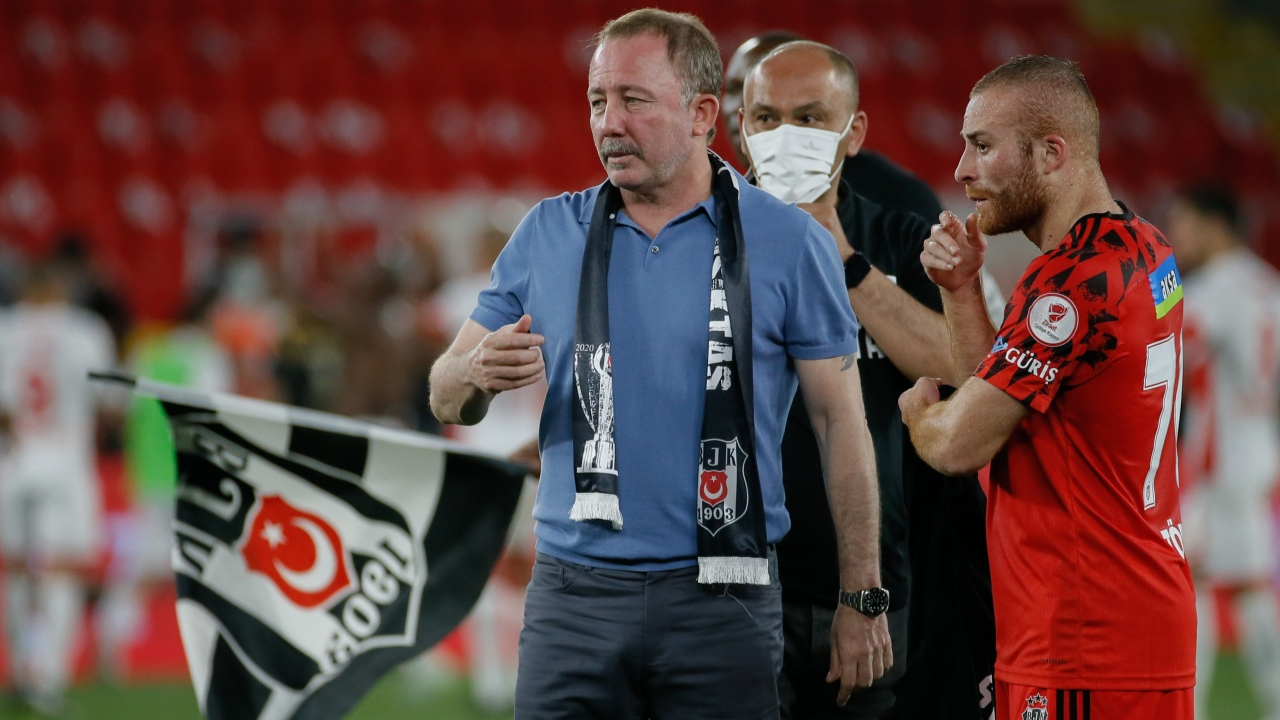 Sergen Yalçın: Bir süre futbol konuşmak istemiyorum
