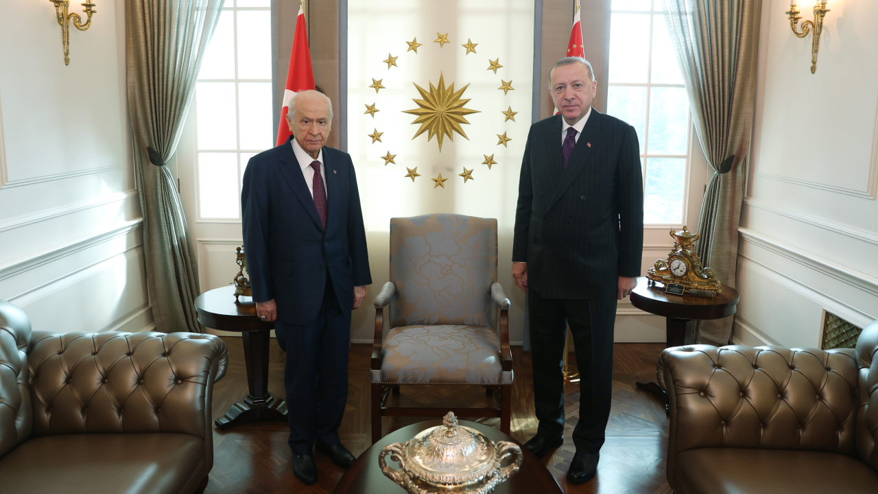 Erdoğan, Bahçeli ile görüştü