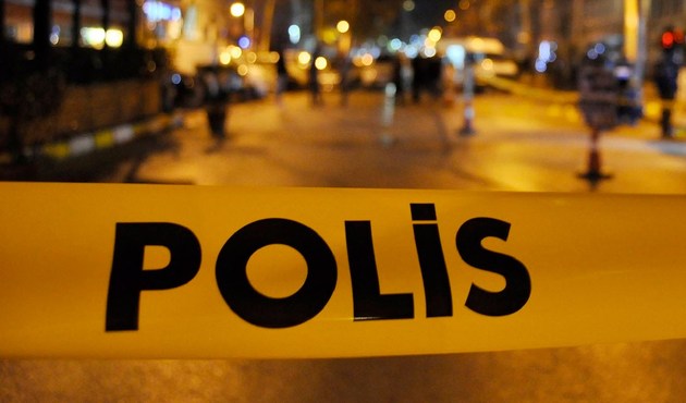 Cinnet getiren oğul dehşet saçtı
