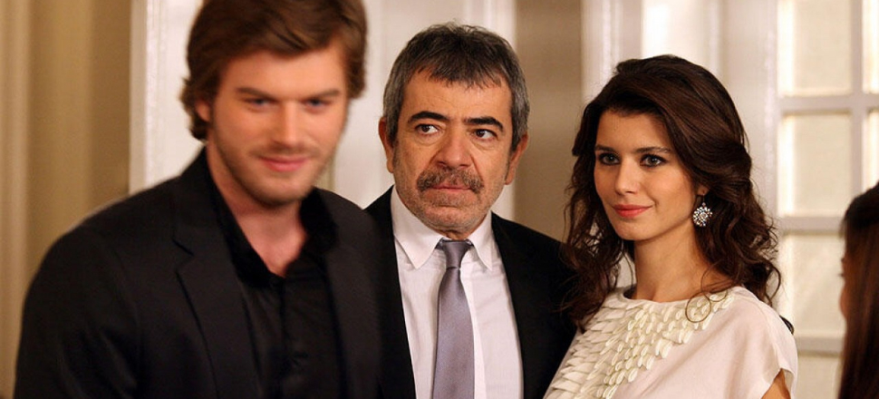 Aşk-ı Memnu Dizisinden Sonra Amca Yeğen Gene Aynı Dizide Boy Gösterecek! Kıvanç Tatlıtuğ ve Selçuk Yöntem’den Aksiyon Dolu Bir Dizi Geliyor