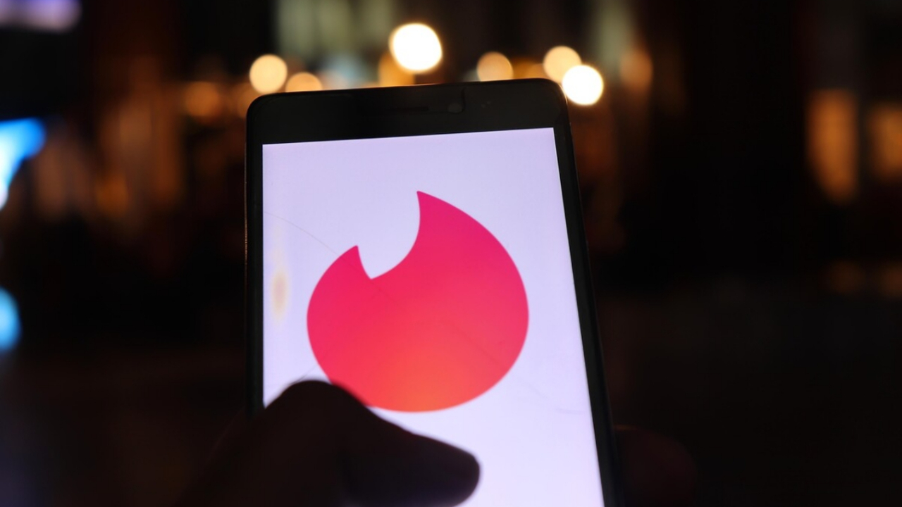 Aşıya teşvik için Tinder atağı