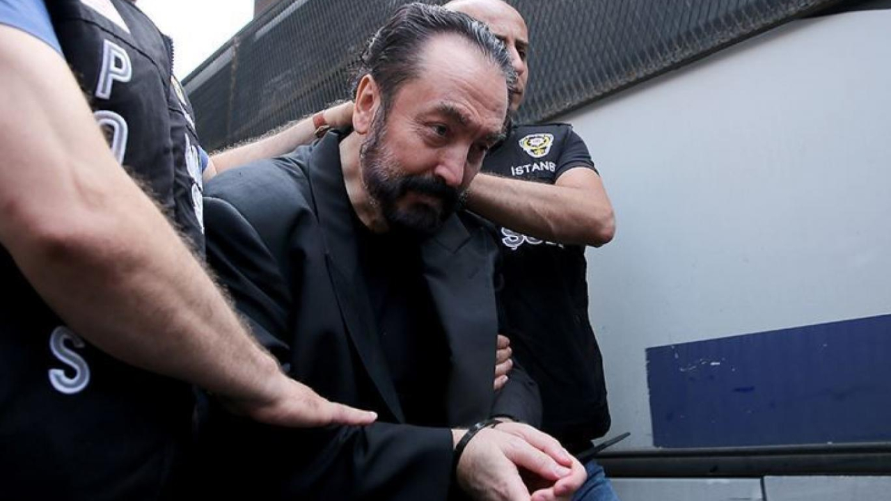 Adnan Oktar 'Kedicik'lerinden ayrılacak