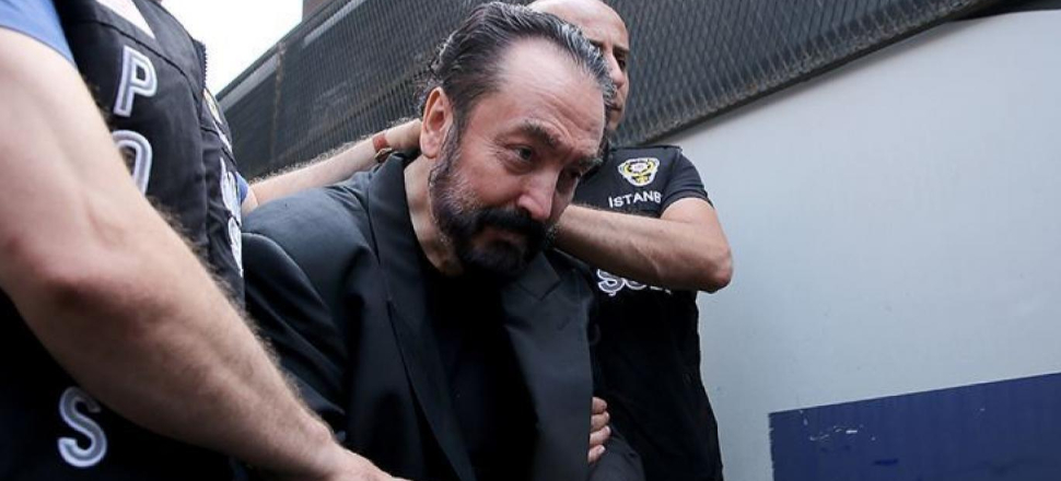 Adnan Oktar 'Kedicik'lerinden ayrılacak