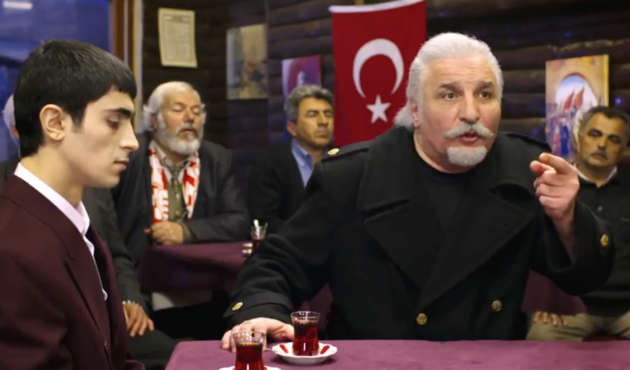 "Ecnebinin domuzu olacağımıza, Türk milletinin koyunu oluruz kardeşim!"