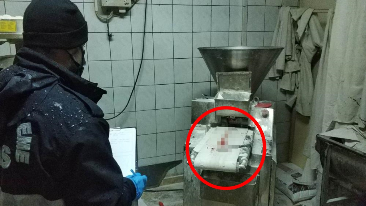 Fırında korkunç olay! Hamur kesme makinasına elini kaptırdı...