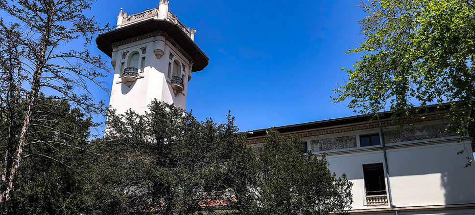 BELTUR, müdürünün eşine sponsor olmuş