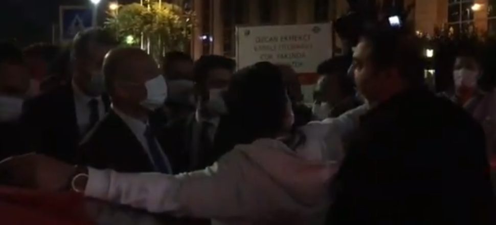 Bakan Soylu'ya yayın çıkışında destek