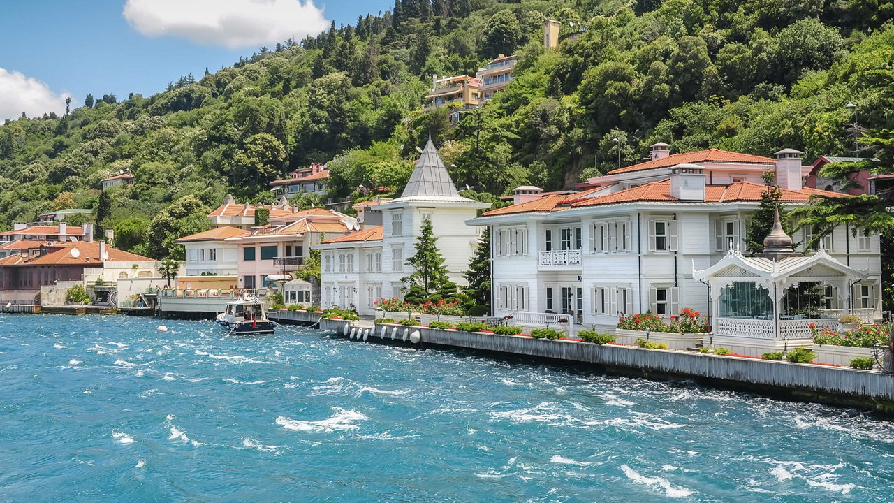 Adalar Belediyesi'nde dikkat çeken istifa