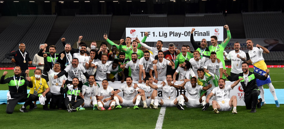 Süper Lig'e 3. bilet Altay'ın...