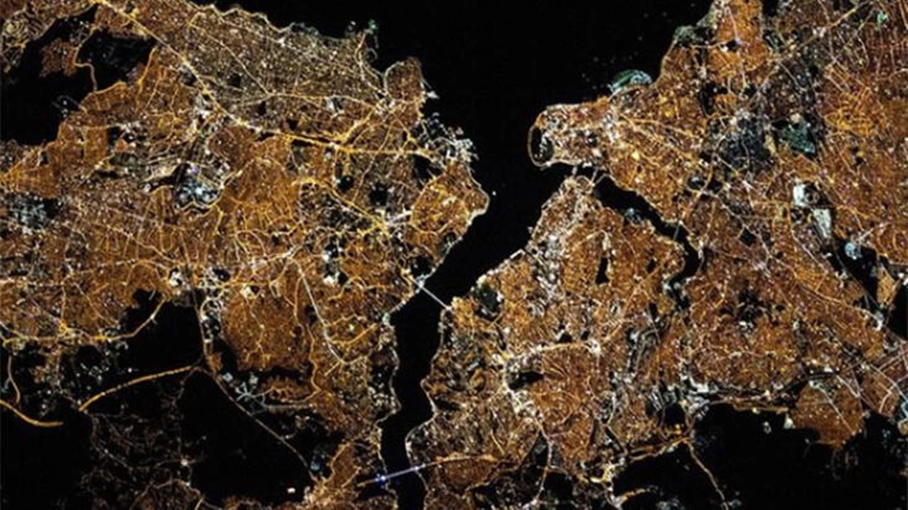 NASA'dan İstanbul paylaşımı! 'Selam İstanbul, parlıyorsun'