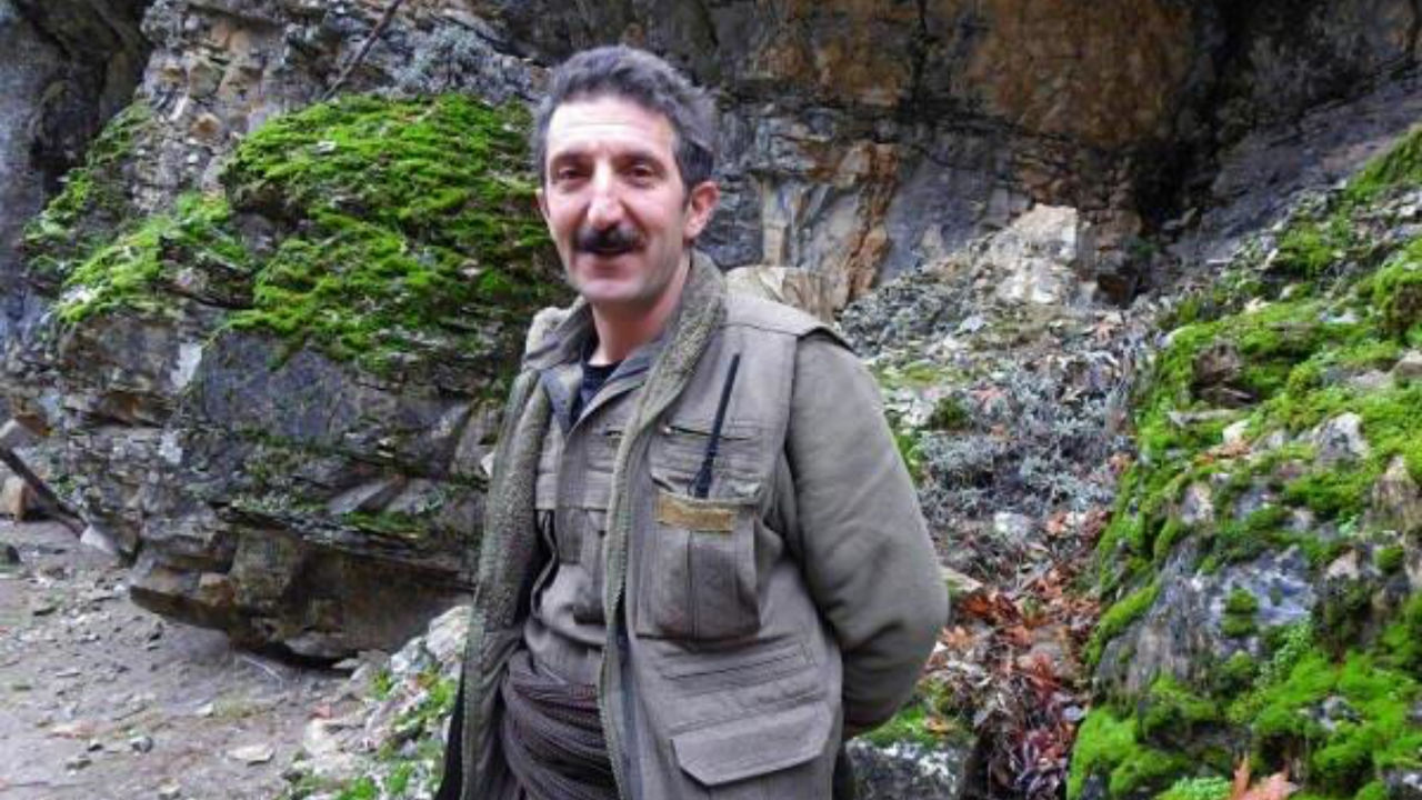 Köylü kılığına giren PKK'lı paketlenmekten kurtulamadı