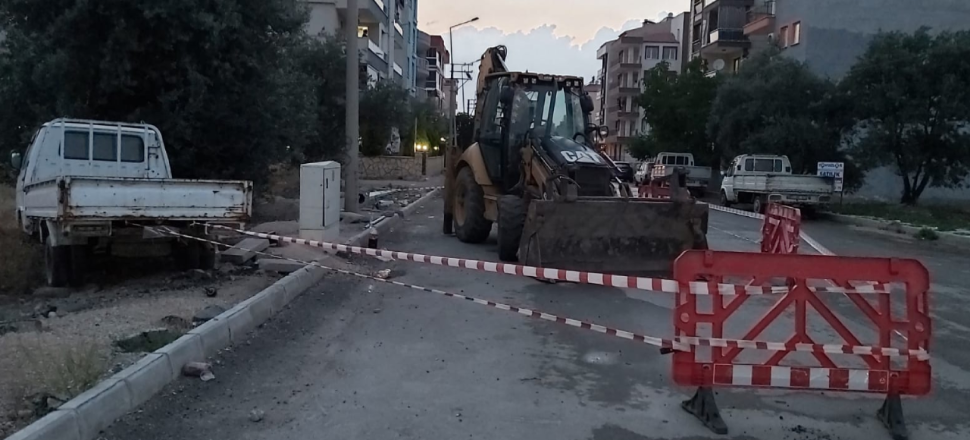 Oyun oynarken beton direğin altında kaldı