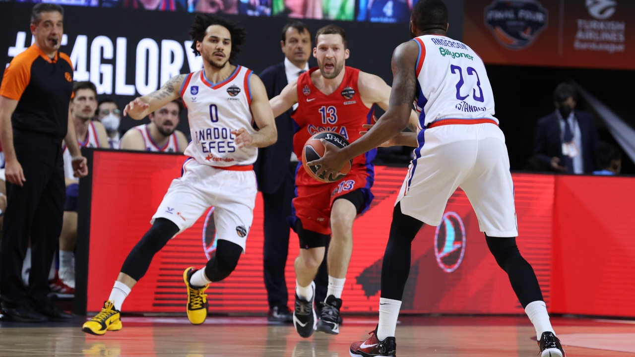 Anadolu Efes, THY Euroleague'de adını finale yazdırdı