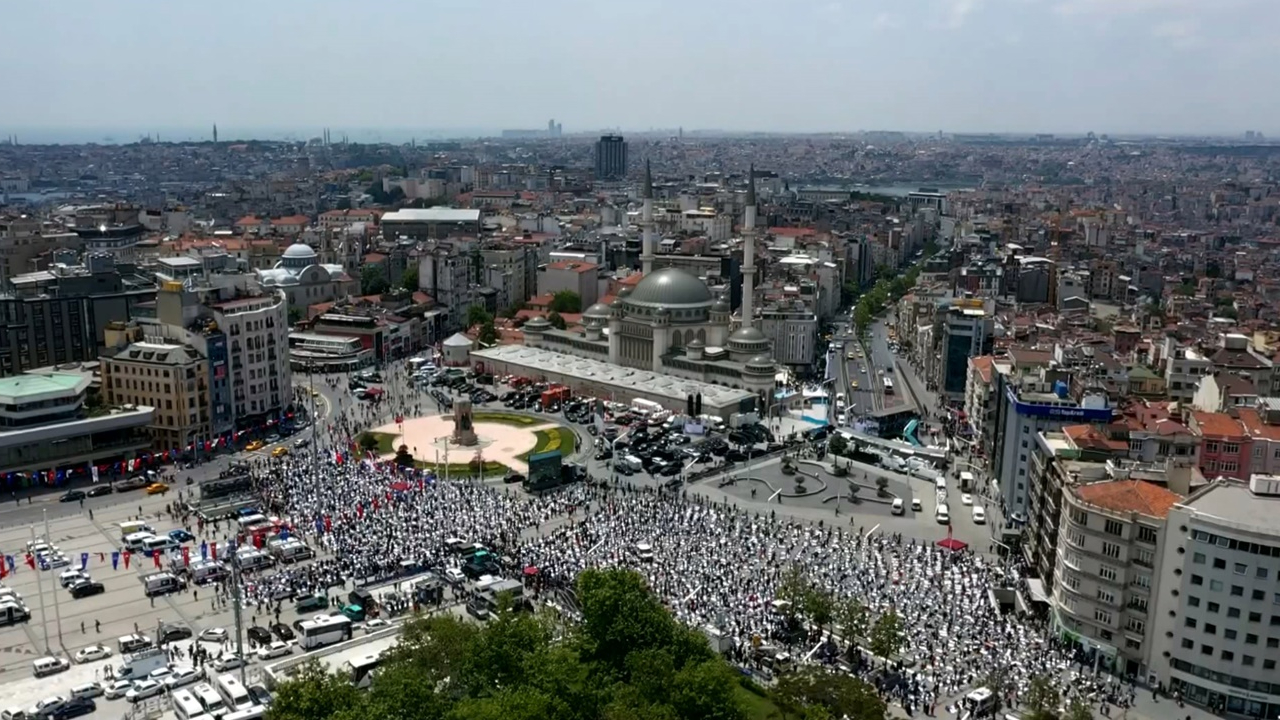 Cumhurbaşkanı Erdoğan: Ayasofya'ya selam, İstanbul'un fethine hediyedir