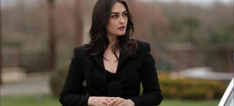 Kanunsuz Topraklar Dizisinde Esra Bilgiç Detay Paylaştı! Seyirci Coştu! Ramo’dan Sonra Büyük Olaylar Var