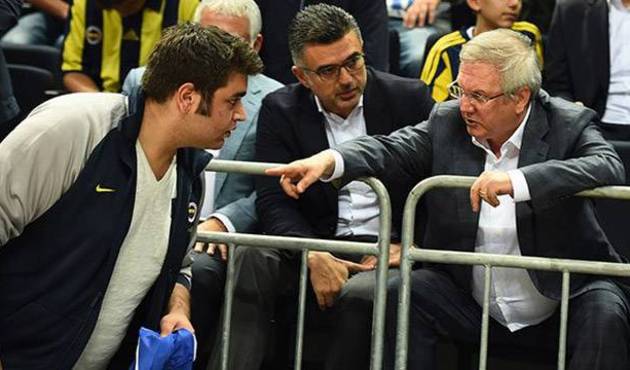 Fenerbahçe'de şok: Gece yarısı kovuldu!