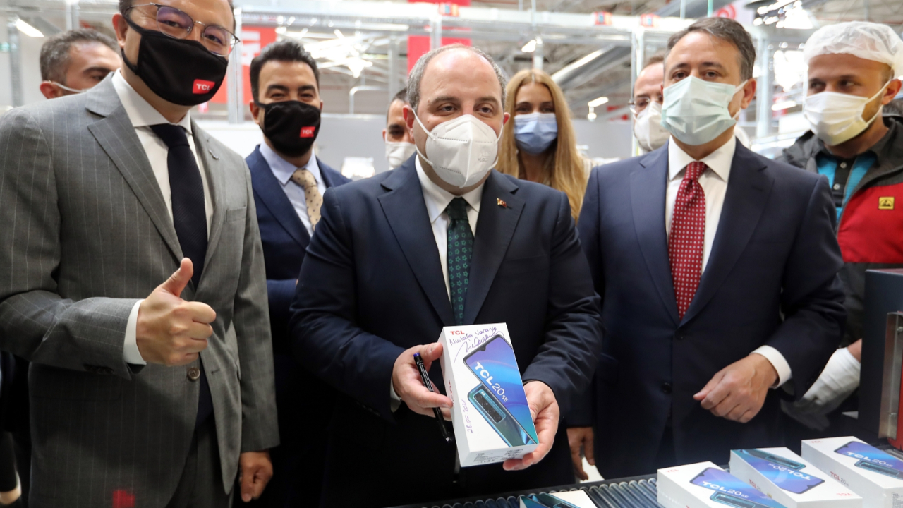 Bir marka daha Türkiye'de telefon üretimine başladı