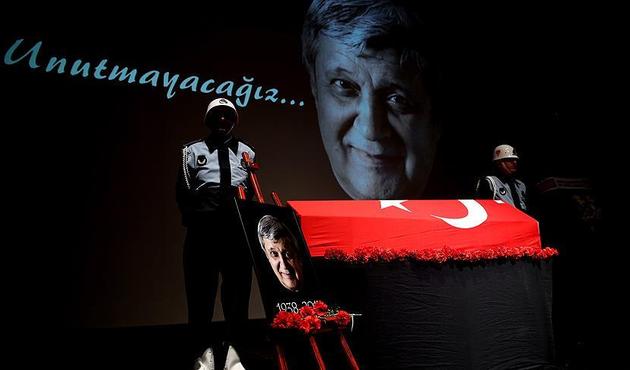 Elveda Güdük Necmi! Sen de mezun oldun hayat okulundan... VİDEO