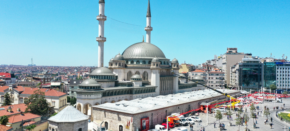 Hürriyet'ten Taksim Camii haberine düzeltme