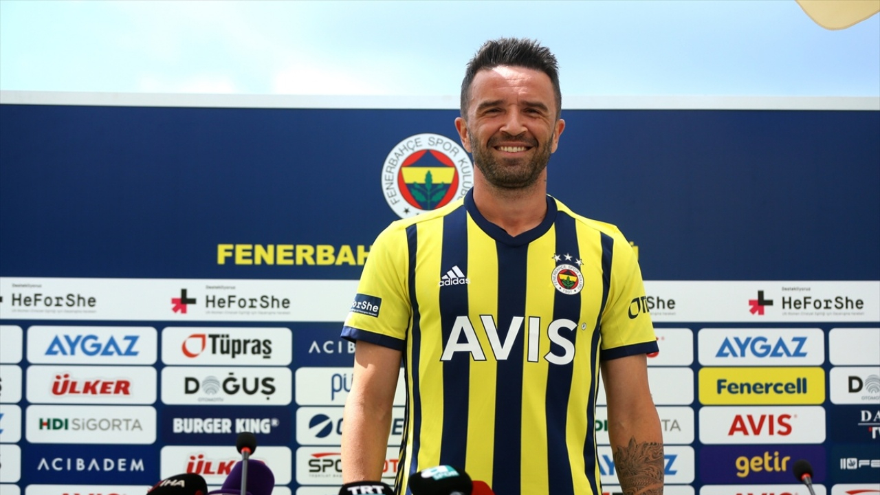 Fenerbahçe'den 2. kez ayrılan Gökhan Gönül Adana Demirspor yolunda
