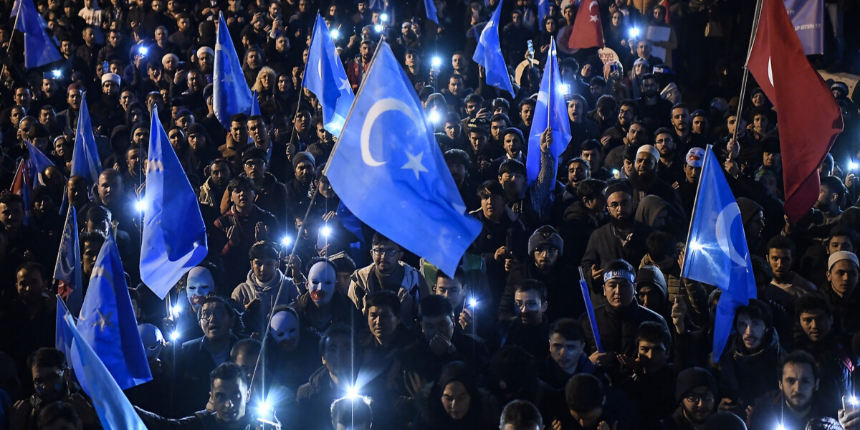 Çin'in Uygur politikalarına tepkiler büyüyor!