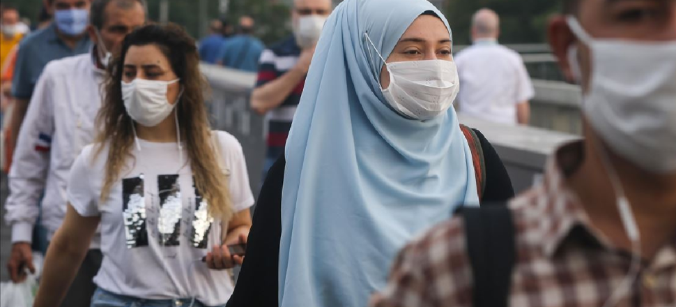 Bakan Koca: Bu yaz maskeli son yazımız olacak