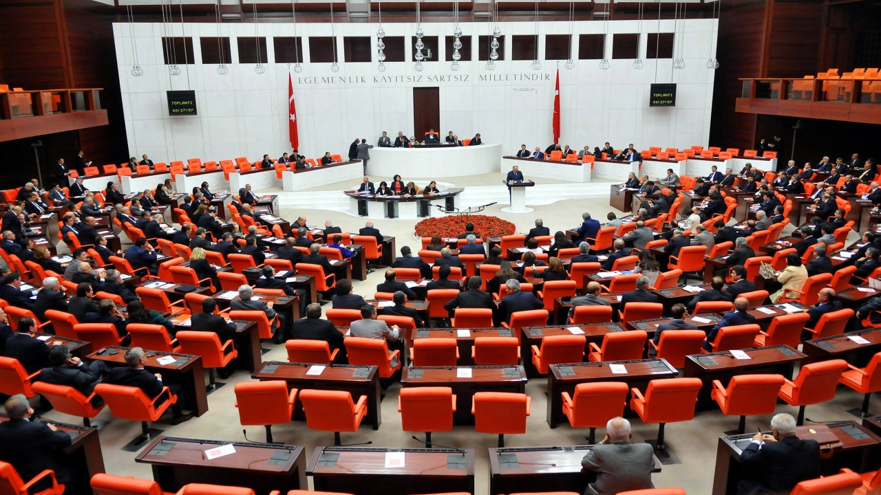 Yeni anayasada önemli madde: Bakanlar Meclis’te hesap verecek