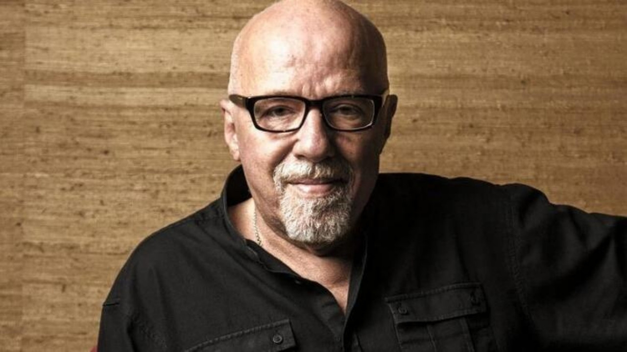 Dünyaca ünlü yazar Paulo Coelho'dan Türkçe tweet!