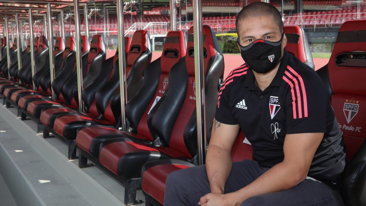 Fenerbahçe'den Alex de Souza bombası! Portekizli hoca gelirse, yardımcısı Alex olacak