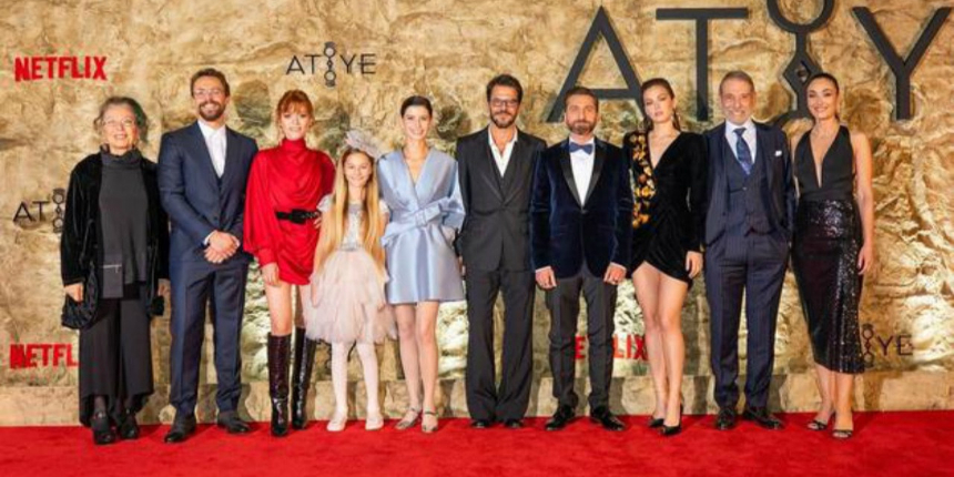 Atiye Üçüncü Sezondan Fotoğrafları İle Müthiş Bir Etki Bıraktı! Netflix Atiye Yeni Kadrosu Müthiş