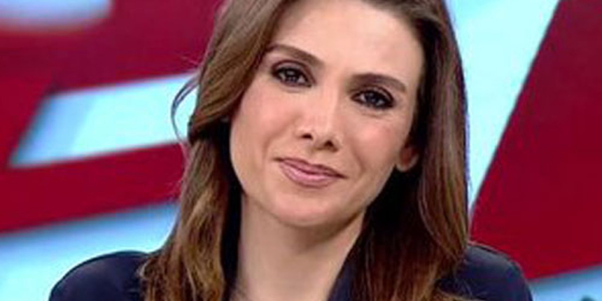 Ünlü Spiker Geri mi Dönüyor! Show TV Jülide Ateş Açıklama Yaptı!