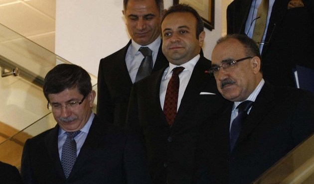 Egemen Bağış'tan Davutoğlu'na ağır eleştiri!