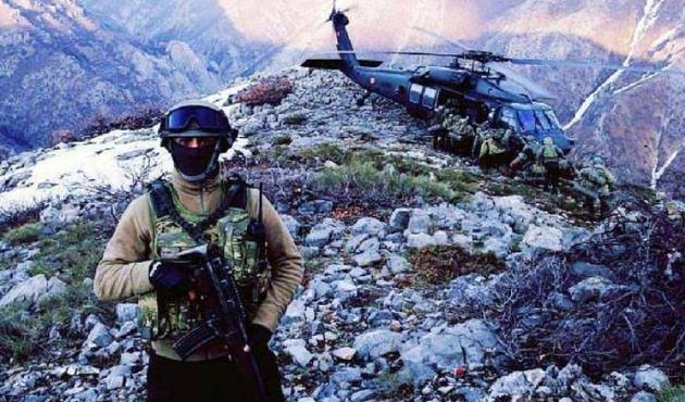 PKK'ya şok operasyon: Mehmetçik inlerine girdi