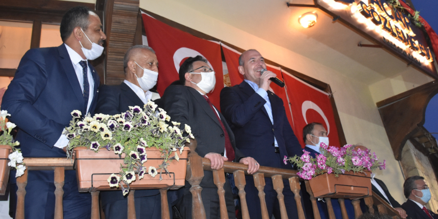 Bakan Soylu: Hadi kafalarını çıkarsınlar da görelim!