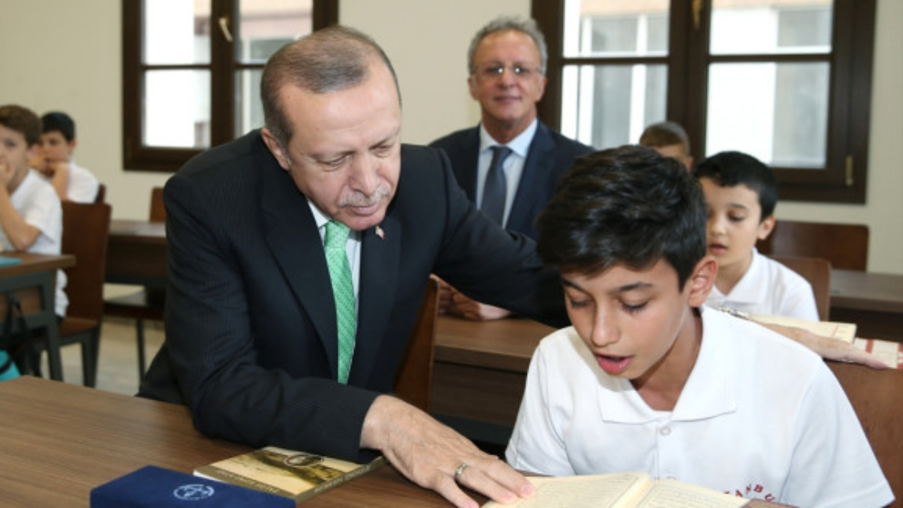 Erdoğan, LGS'ye girecek öğrencilere başarılar diledi