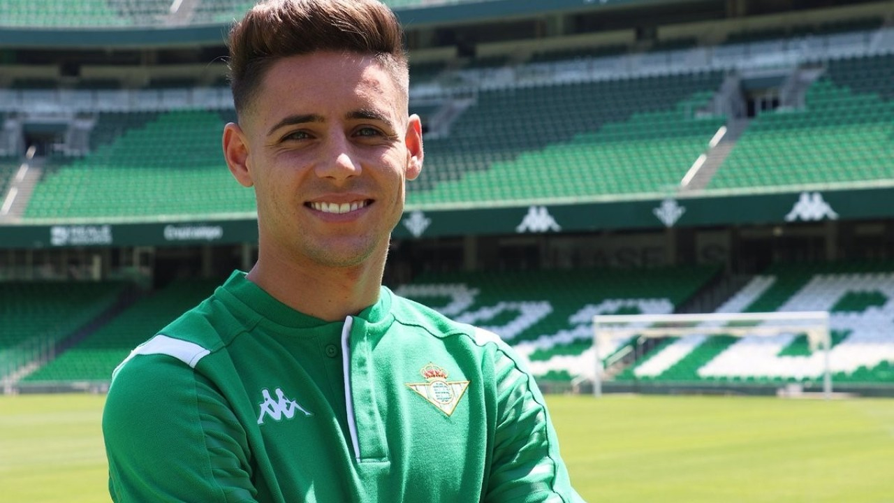 Galatasaray, Real Betis'in sol beki Alex Moreno'yu listesine aldı