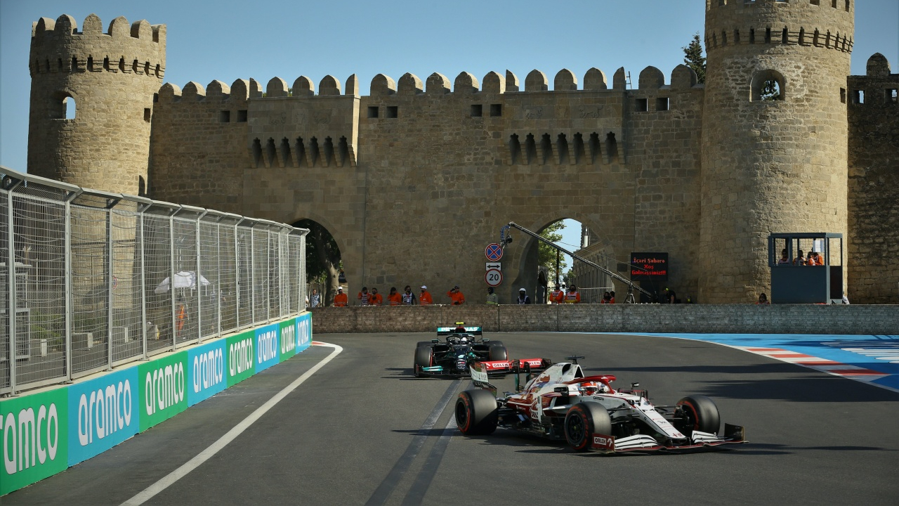 Formula 1 Azerbaycan Grand Grix'inde zafer Red Bull'dan Sergio Perez'in oldu