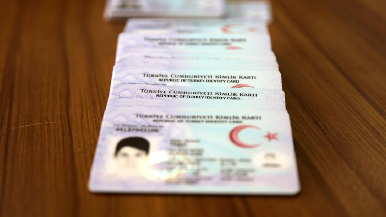 KKTC’ye gidecekler dikkat! Yeni kimlik kartı istenecek