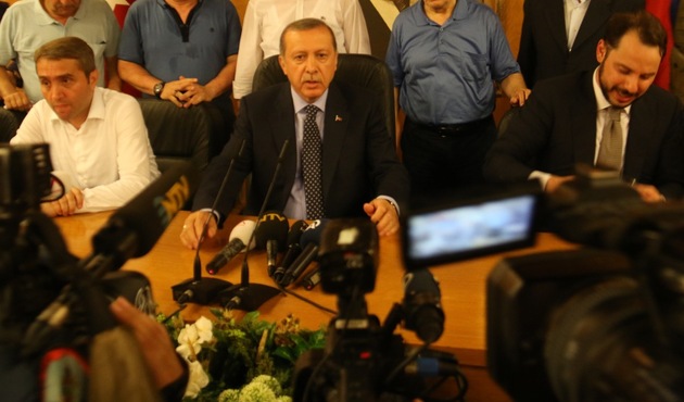 "Erdoğan'ı öldüremedik, 'Almanya'ya kaçtı' söylentisini yayalım!"