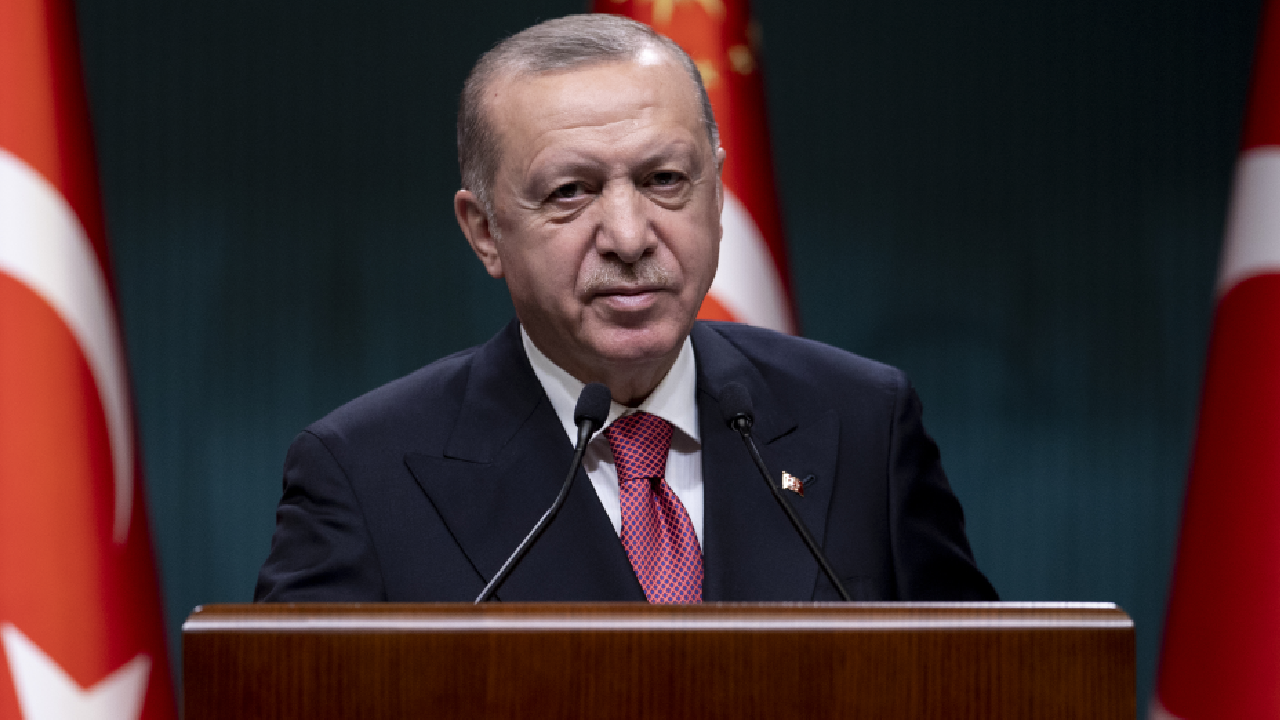 Cumhurbaşkanı Erdoğan, Abdurrahim Karakoç ve Cahit Zarifoğlu'nu andı