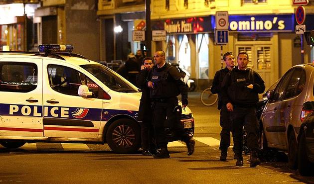 Paris'te karnavalda patlama! Çok sayıda yaralı var...
