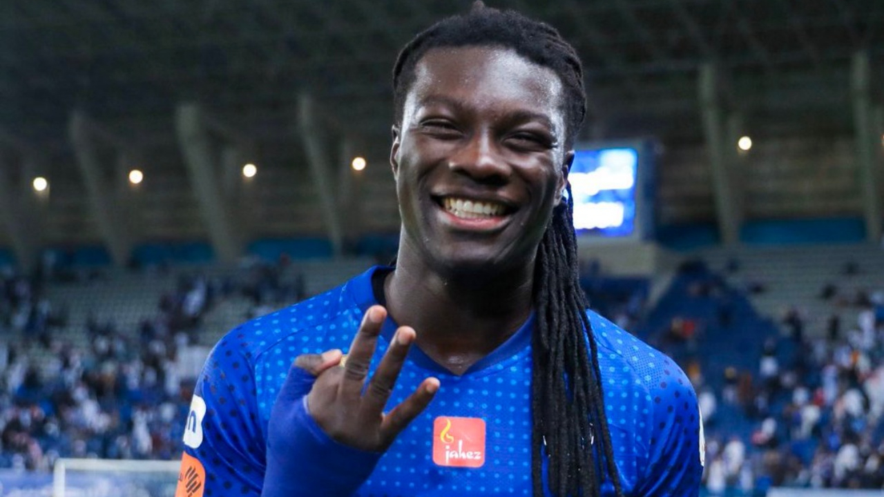 Adana Demirspor'da gündem şampiyonluk çileği... Balotelli, Welbeck, şimdi de Gomis