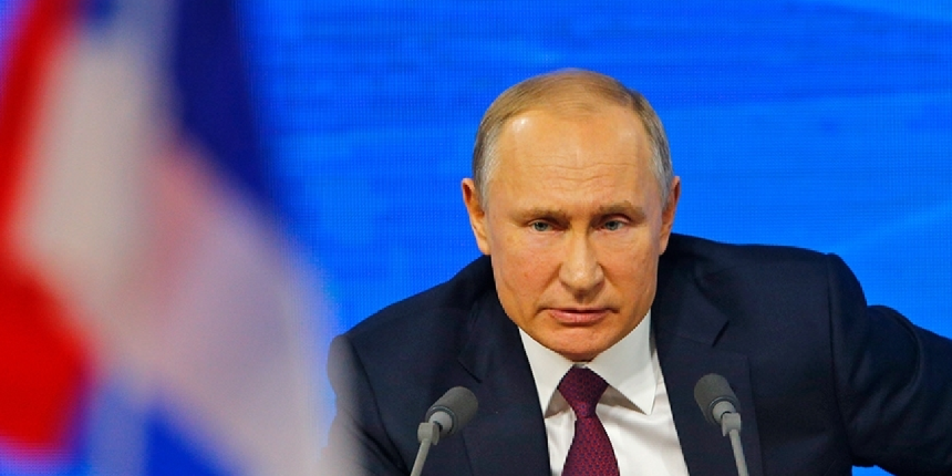 Putin: NATO füzelerinin Moskova'ya düşüş süresi 7-10 dakikaya inecek