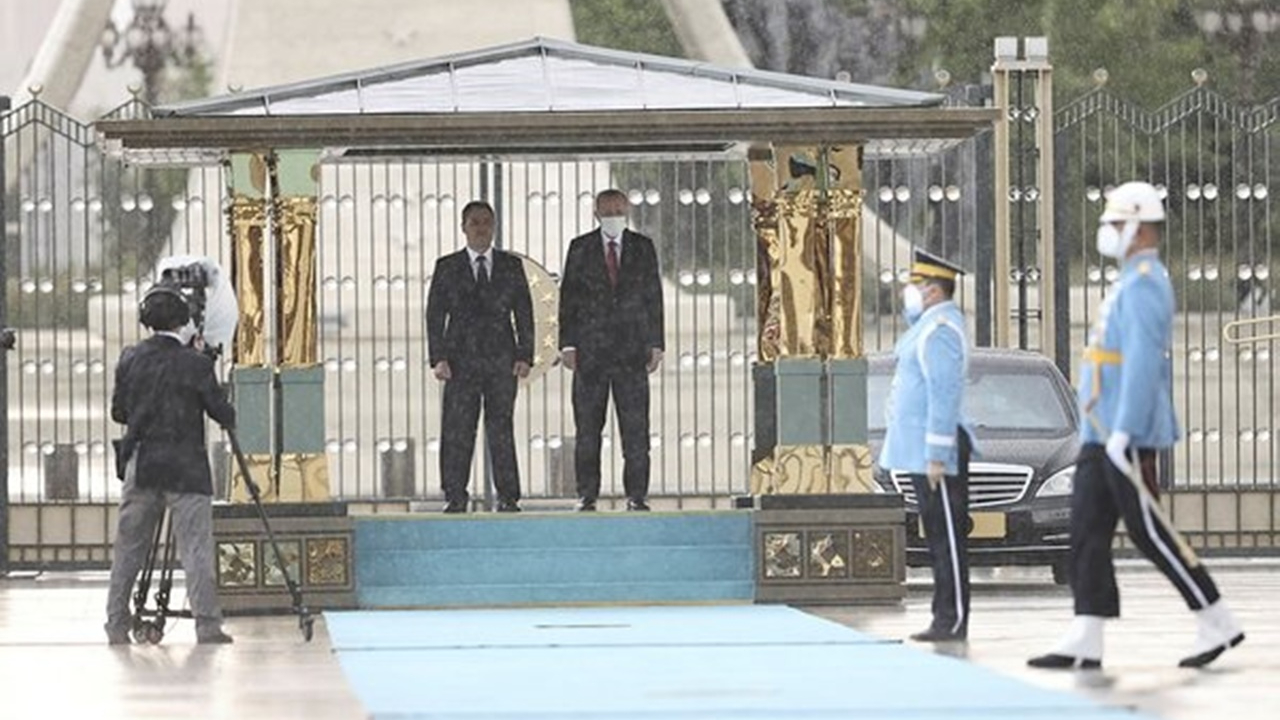Kırgızistan Cumhurbaşkanı Ankara'da! Erdoğan resmi törenle karşıladı