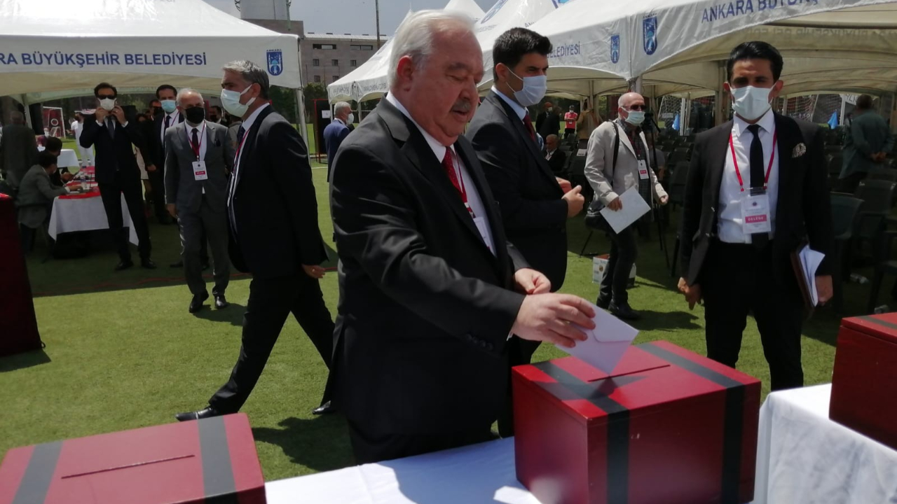 Gençlerbirliği Kulübü yeni başkanını seçti; Niyazi Akdaş