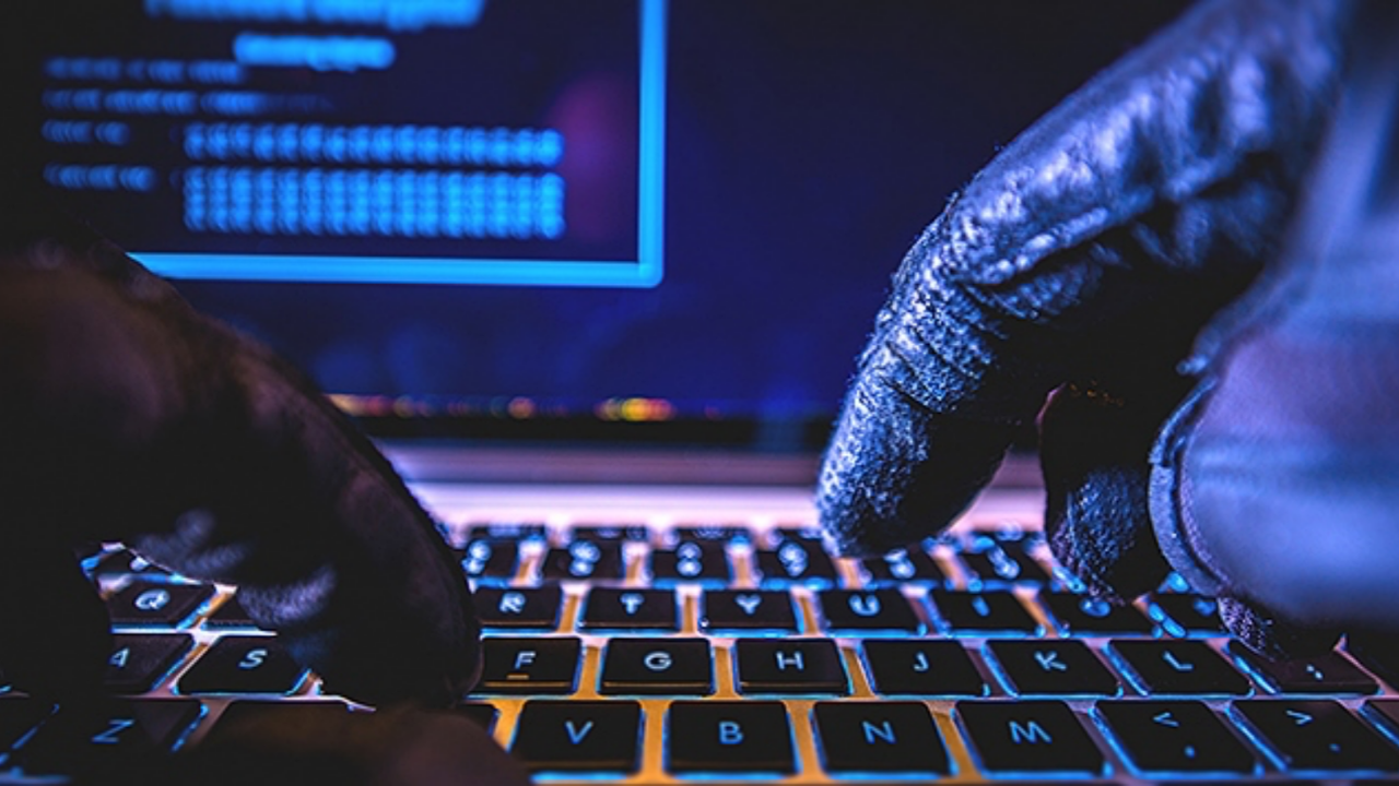 Sanal korsanlardan küresel şafak saldırısı: İnsanların tüm verilerini çaldılar!