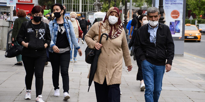 'Eski normale' dönüş için umut veren açıklama: Sonbaharı işaret etti