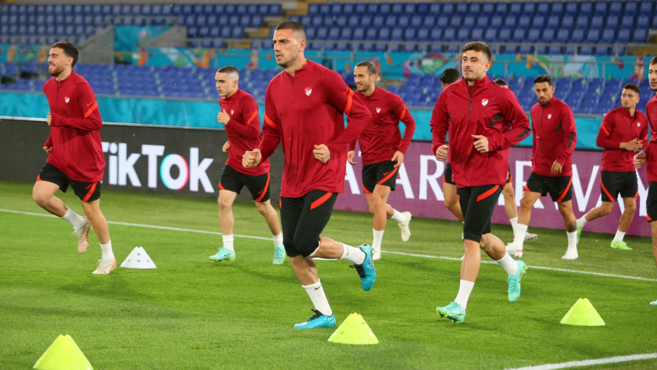 İtalyan devi Juventus, Merih Demiral için 40 milyon euro istiyor