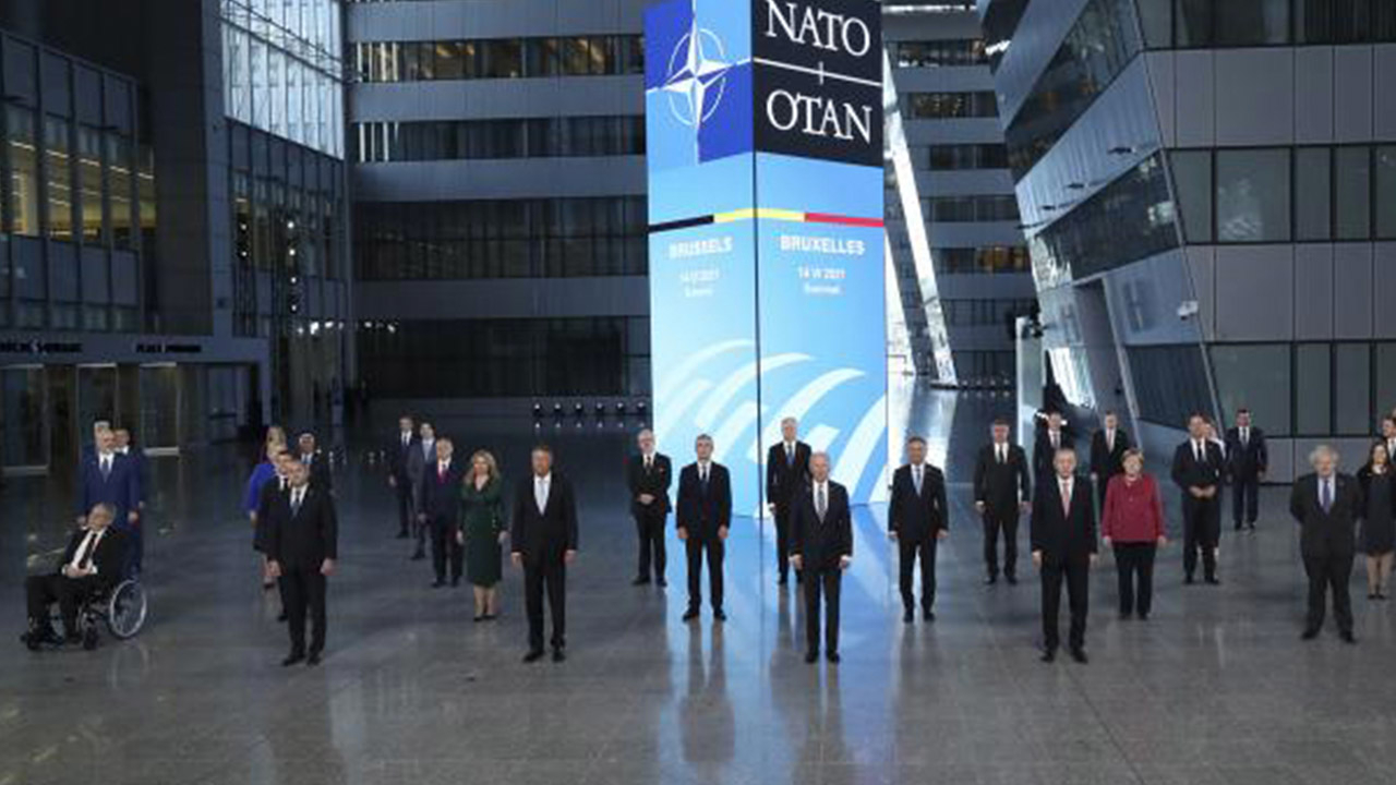 Brüksel'de NATO Zirvesi başladı