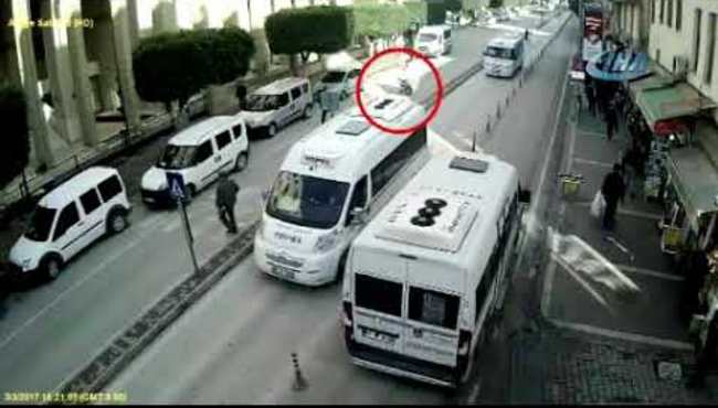 Trafik kazaları MOBESE kameraları tarafından böyle görüntülendi...
